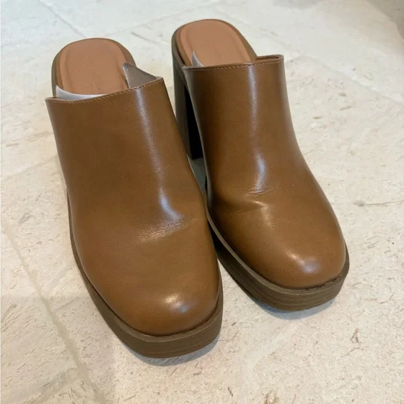 Universal Thread Block Heel Mule - size 8 - Picture 2 of 10